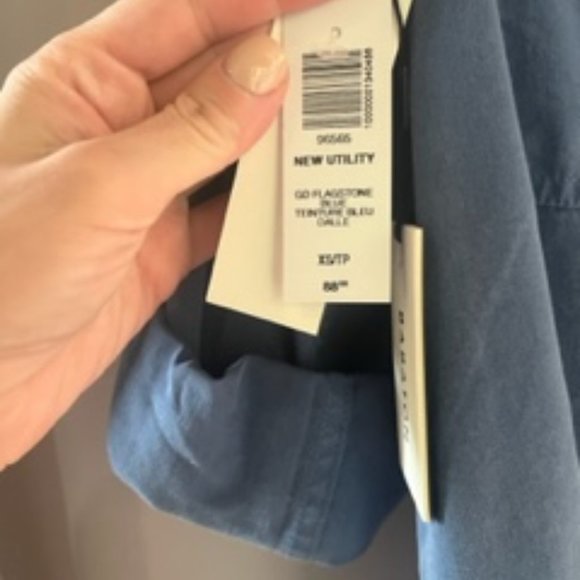 Aritzia Babaton New Utility Shirt - Picture 2 of 2